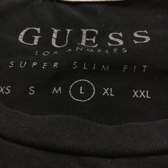 Guess T-Shirt - Picture 4 of 4